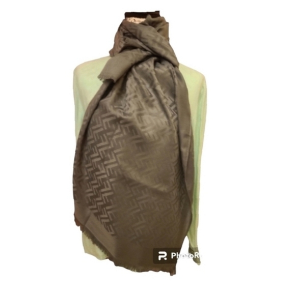 🧧Great Fendi Zucca Silk & Cashmere Shawl/Cover-up 🎗+GIFT - Picture 5 of 14